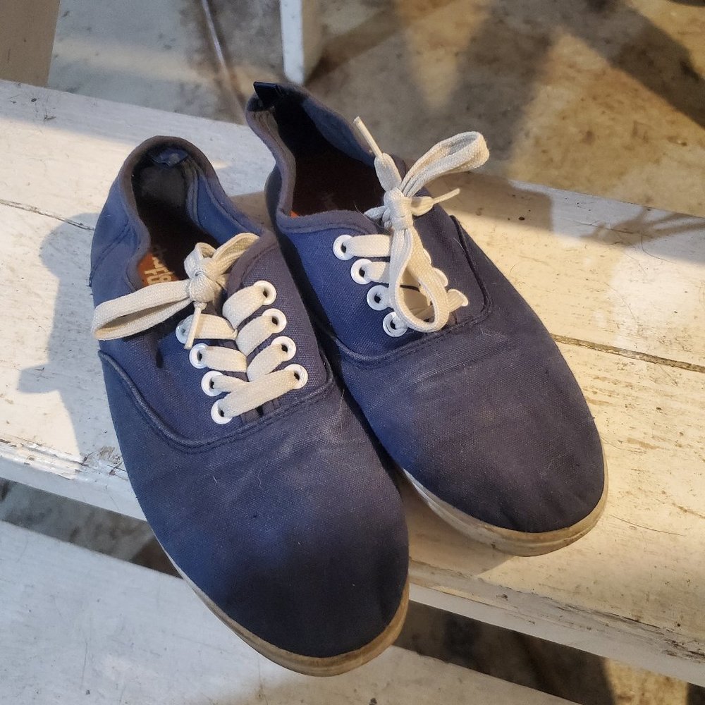 Charlotte Russe Size 7 Navy Shoes